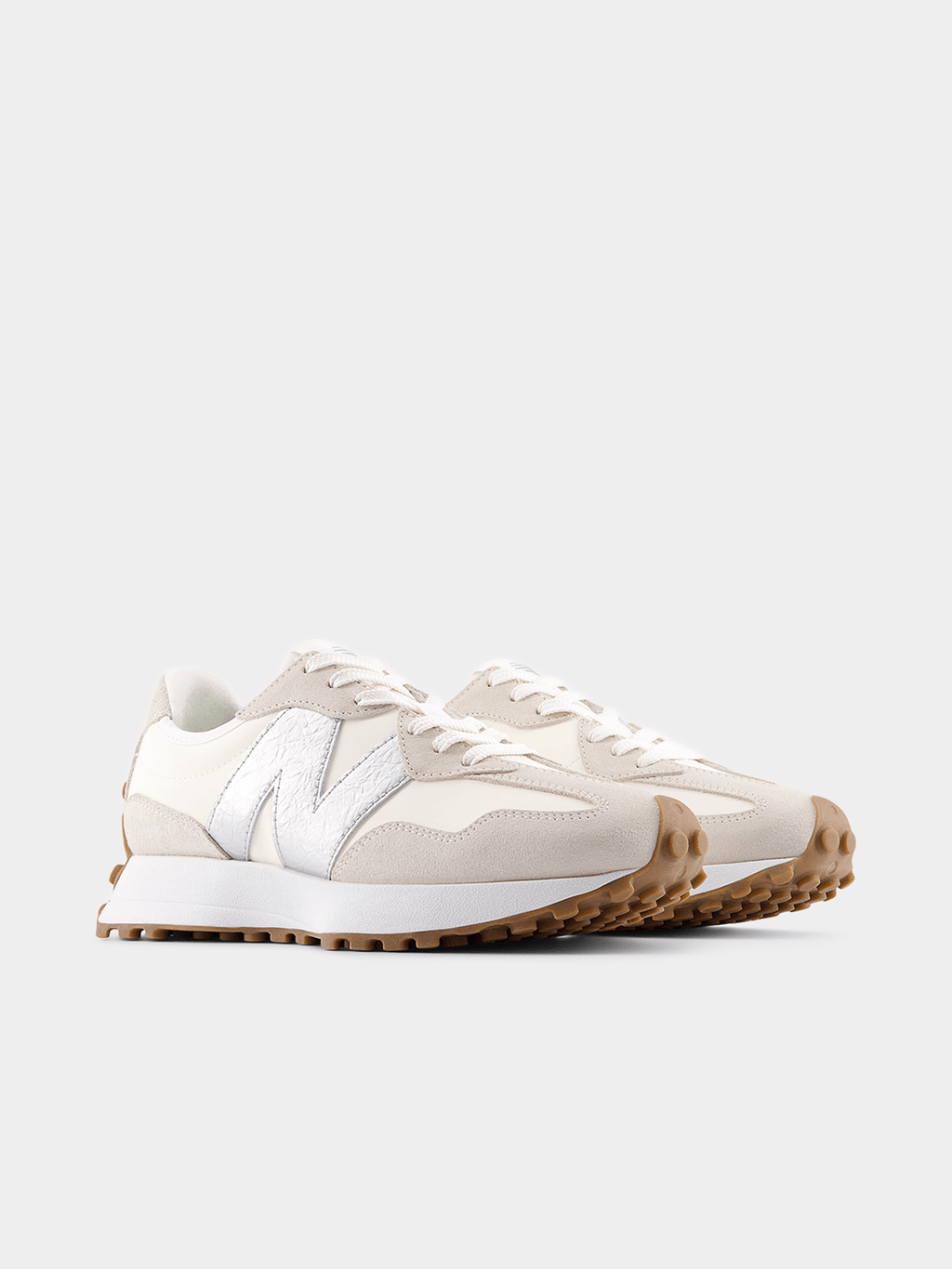 New Balance 327 in a light beige colorway UK 5