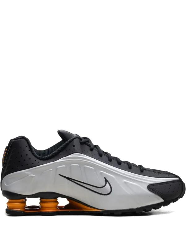 Nike Shox R4 Black/Bright Mandarin/Metallic Silver