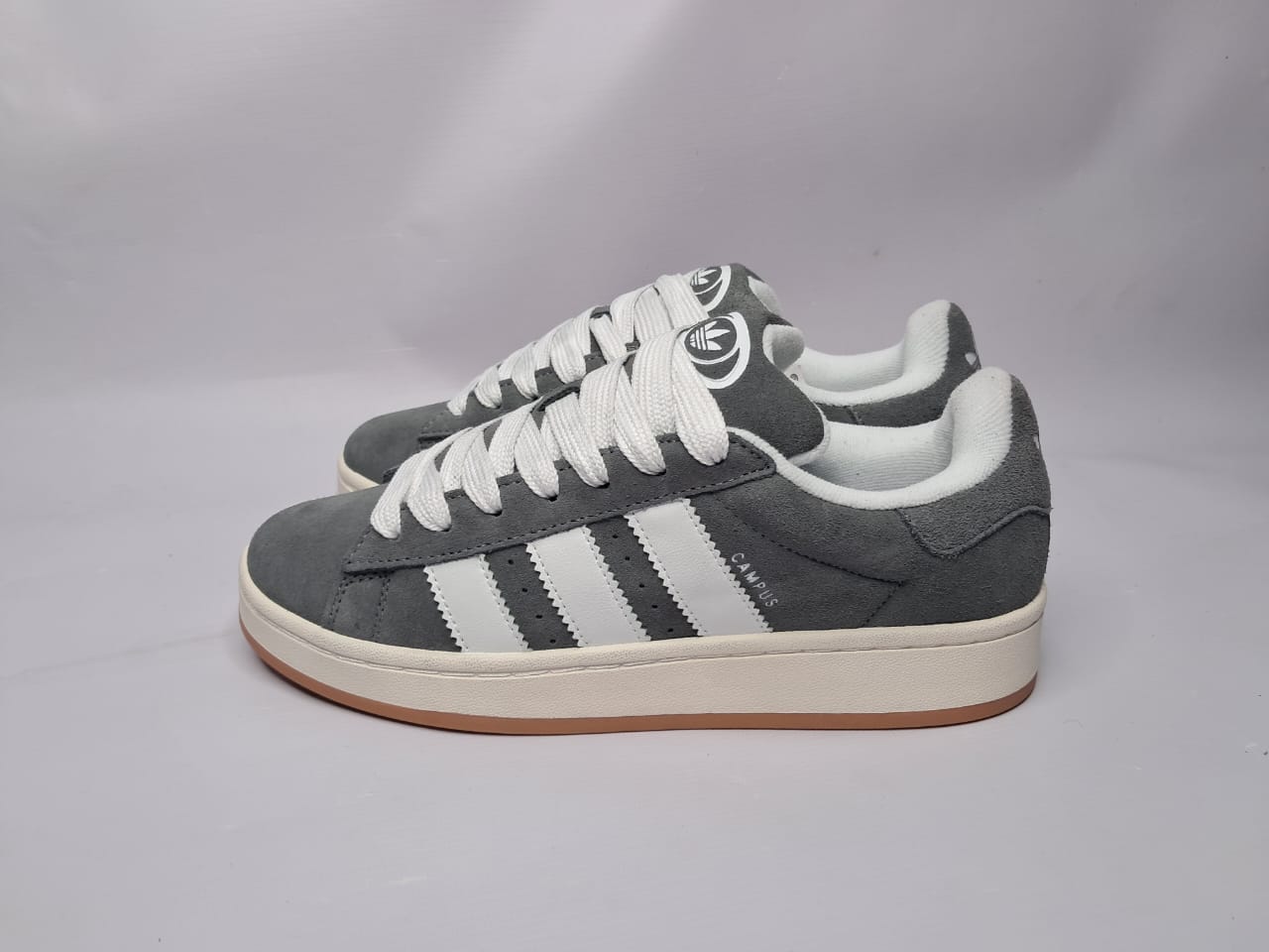 Adidas Campus 00s
