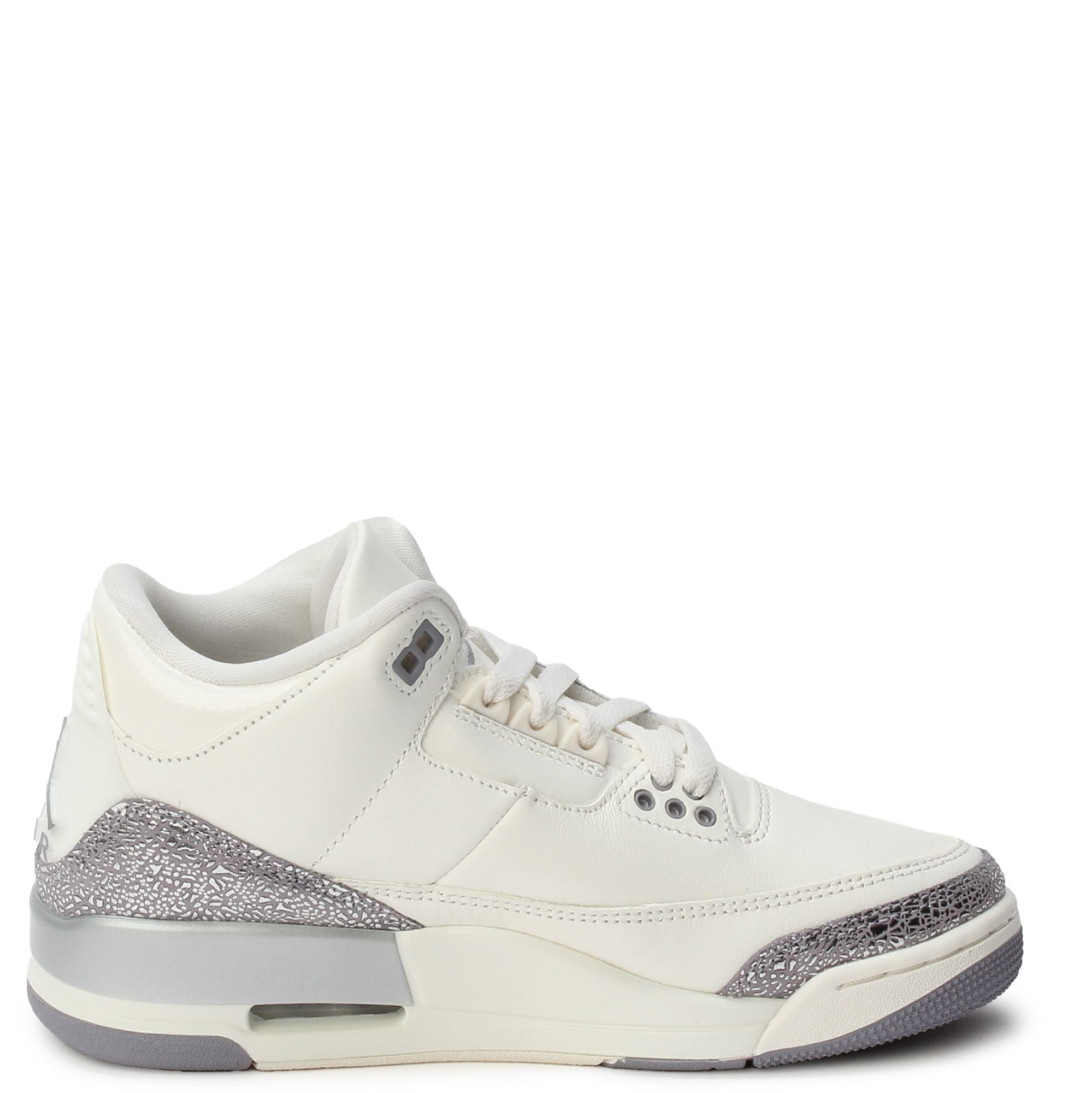 Jordan 3 Retro
Sail Cement Grey