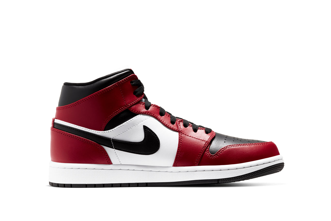 Jordan 1 Mid Chicago Black Toe