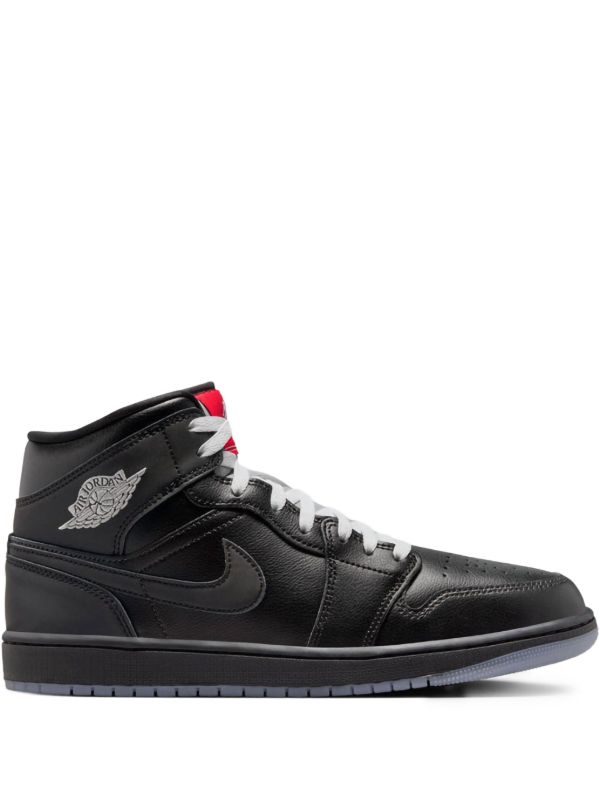 Kids Jordan
Jordan 1 Mid SE Black/Metallic Reimagined